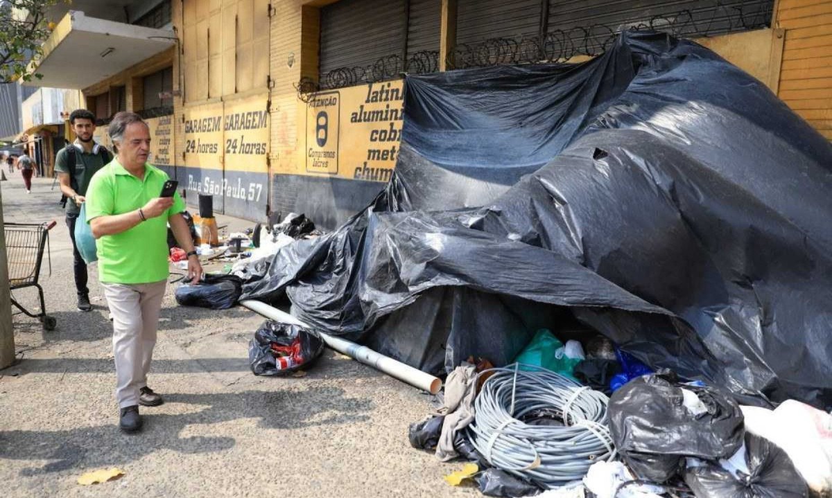 Tramonte visitou o Shopping Oi, a Feira dos Produtores, e o Conjunto IAPI neste sábado -  (crédito: Ramon Bitencourt/Divulgação)