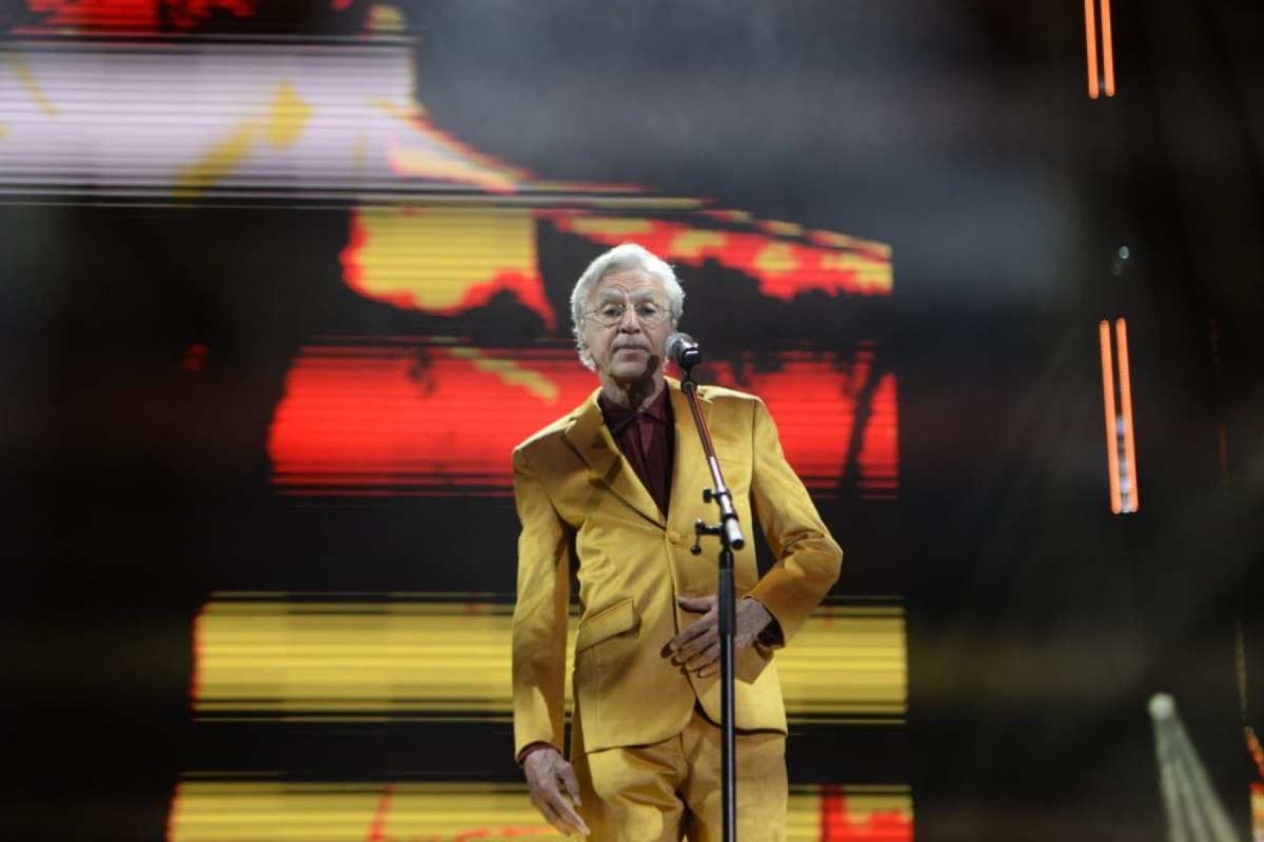 Caetano Veloso no show da turnê "Caetano e Bethânia" em Belo Horizonte 