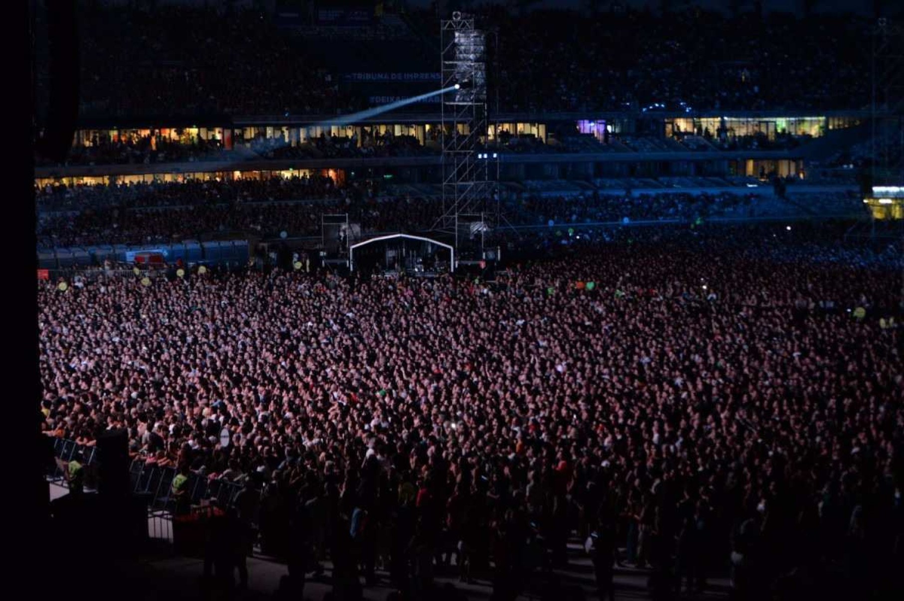 Público lota o Mineirão em  show de Maria Bethânia e Caetano Veloso, no feriado de 7 de setembro