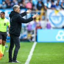 Renato Portaluppi está suspenso por quatro jogos pelo STJD - (crédito: Foto: LUCAS UEBEL/GREMIO FBPA) Renato Portaluppi está suspenso por quatro jogos pelo STJD - (crédito: Foto: LUCAS UEBEL/GREMIO FBPA)