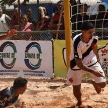 Vasco venceu o Flamengo por 5 a 4 e conquistou o título da Supercopa do Brasil de futebol de areia - Foto: Divulgação / CBSB -  (crédito: Foto: Divulgação / CBSB)