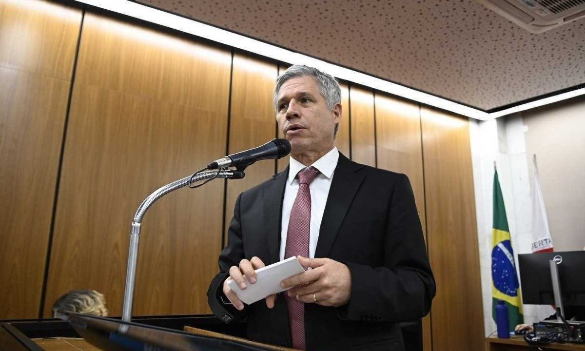Em audiência pública na ALMG, ministro do Desenvolvimento Agrário destacou a importância do Plano Safra -  (crédito: Alexandre Netto/ALMG/Divulgação)