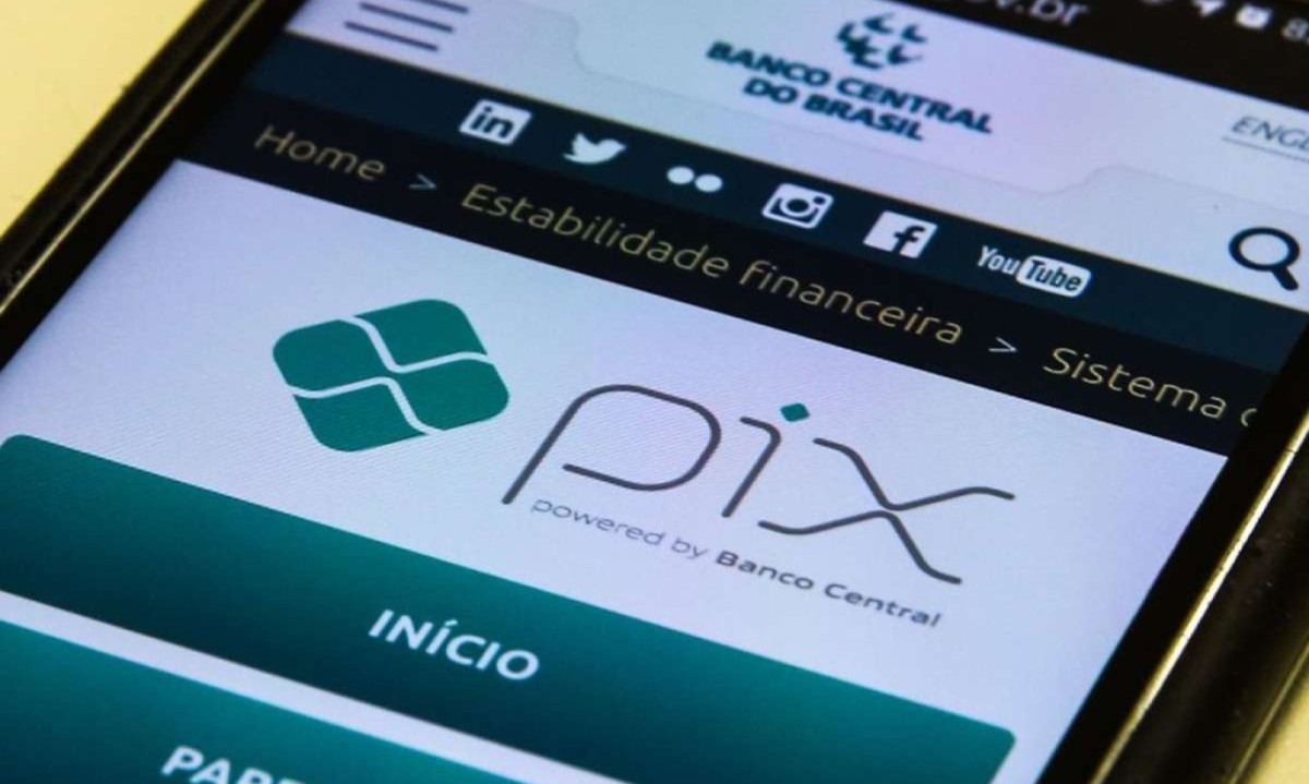 Aplicativo do Pix na tela de celular; imagem meramente ilustrativa
     -  (crédito:  Marcello Casal Jr/Agência Brasil)