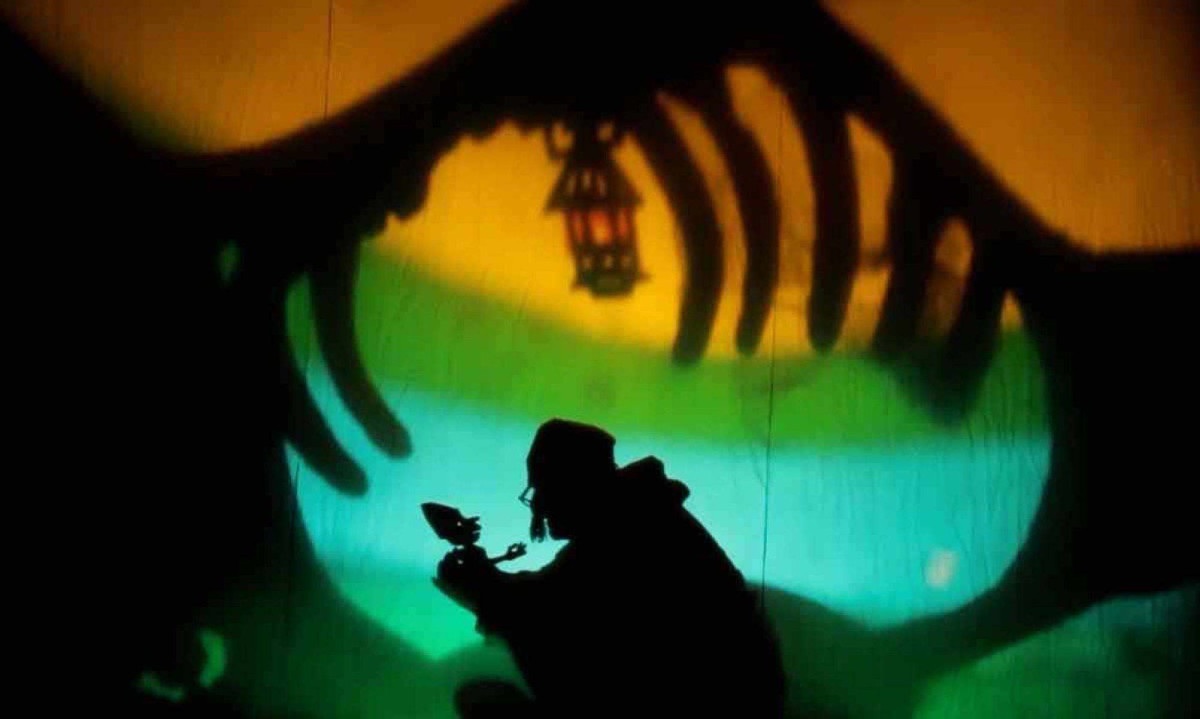 A Cia de Teatro Lumbrai, de Porto Alegre, encena "As aventuras de Pinóquio", uma das 30 montagens participantes do festival -  (crédito: divulgação)