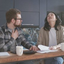Entenda a diferença entre brincadeiras e jogos emocionais - pexels
