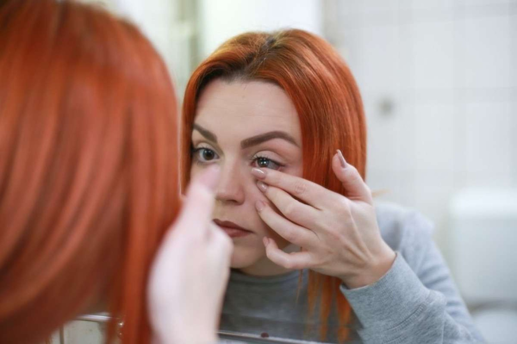 Tempo seco: os cuidados para quem usa lentes de contato