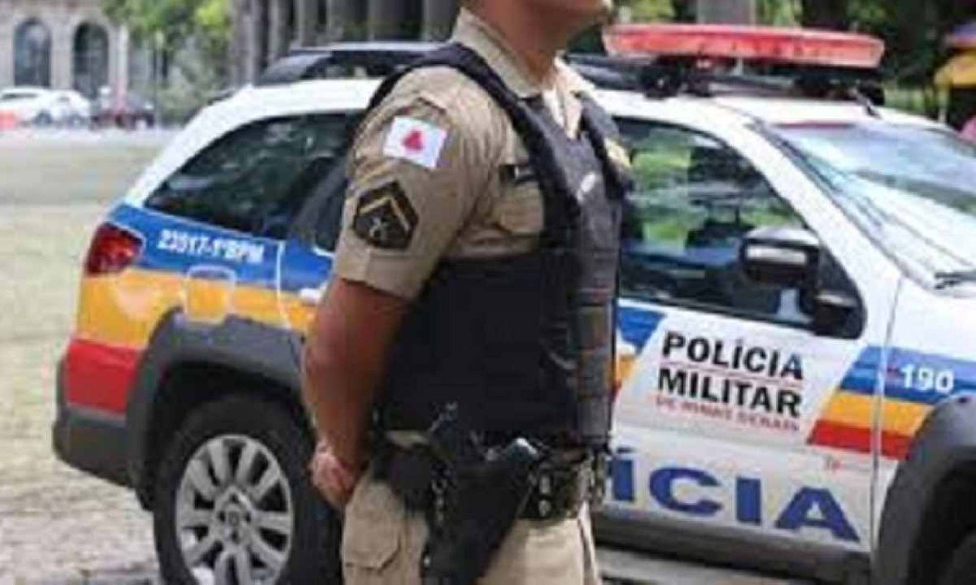 Matam mulher e enrolam o corpo numa lona