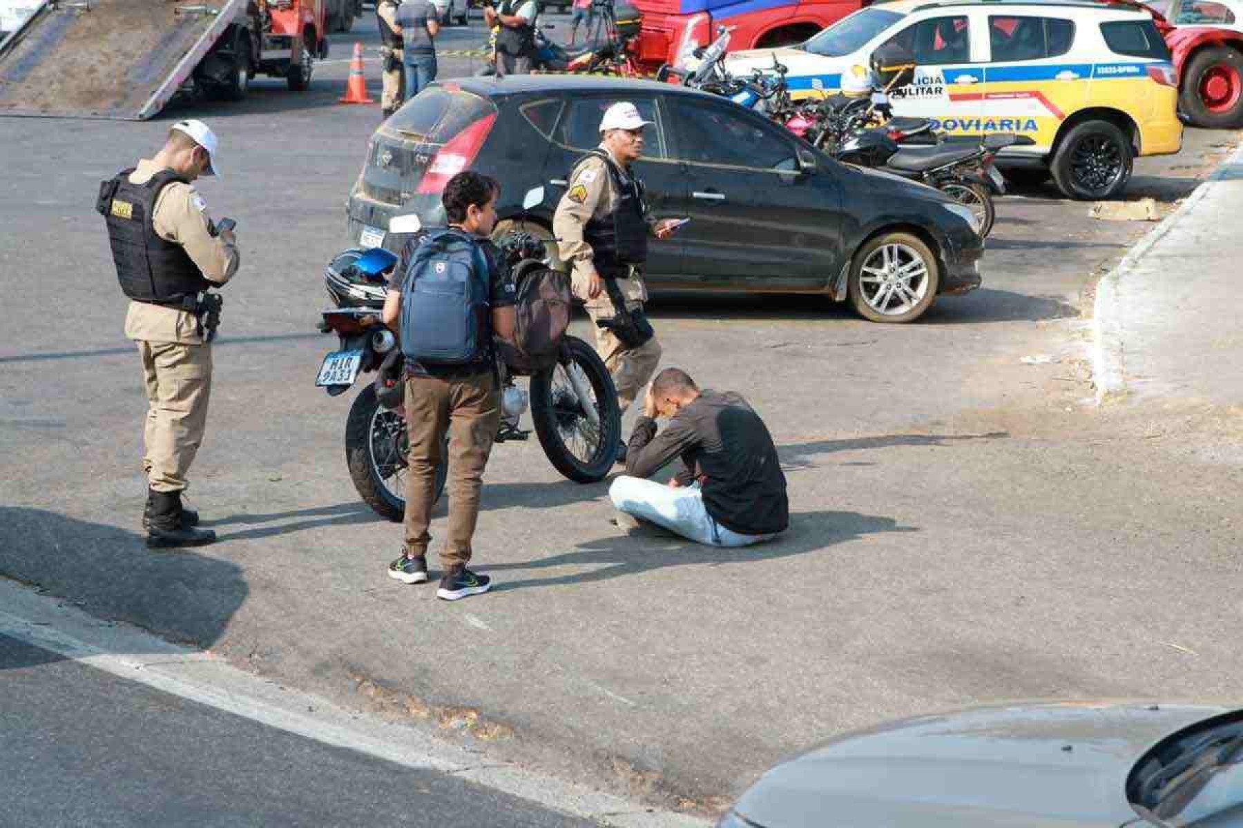 Piloto que teve veículo apreendido demonstra desolação diante da polícia