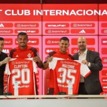 Clayton Sampaio e Braian Aguirre são os novos reforços do Internacional -  (crédito: Foto: Ricardo Duarte/Divulgação Inter)