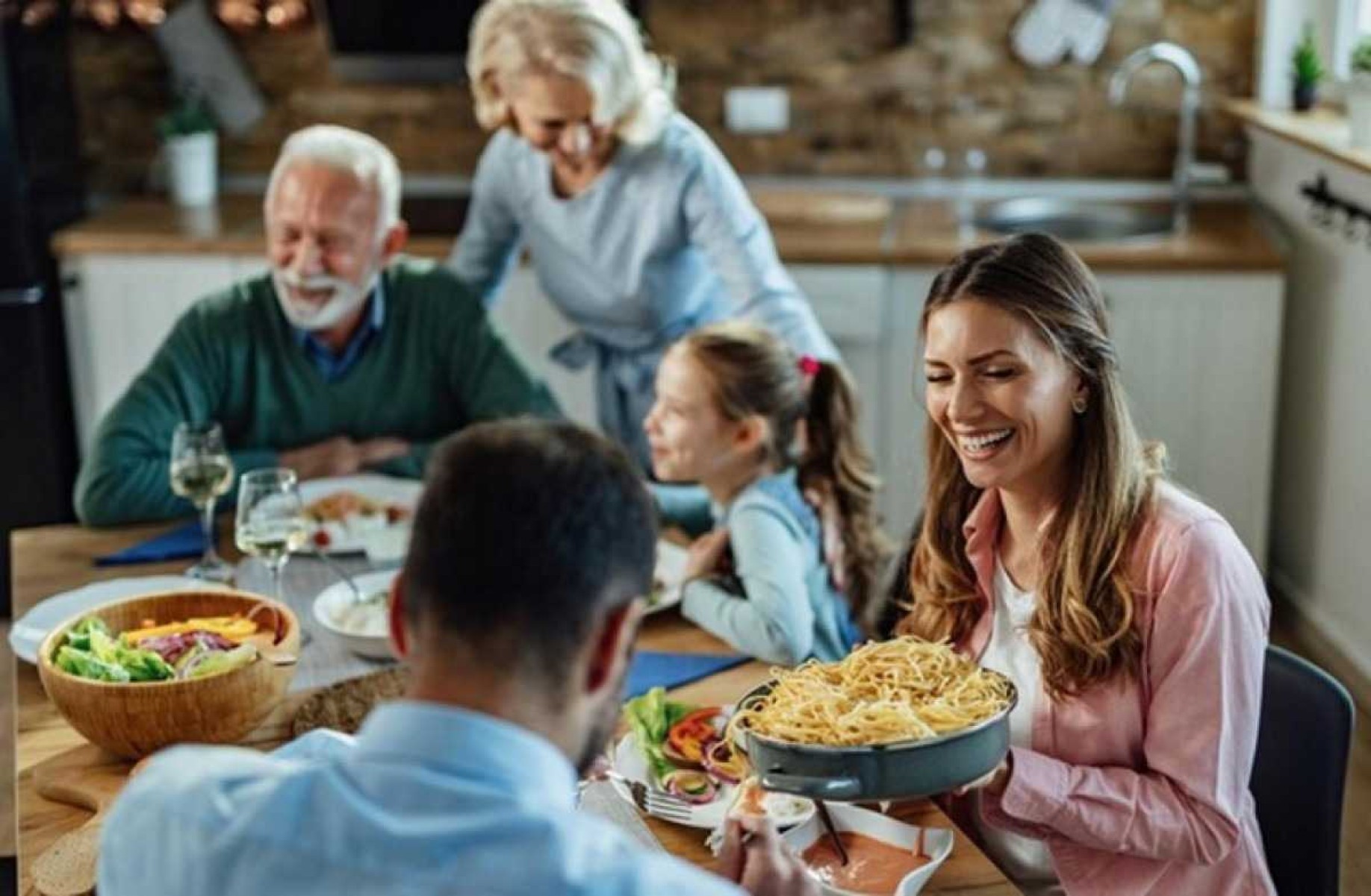 Almoço em família: hábitos de alimentação influenciam a saúde emocional