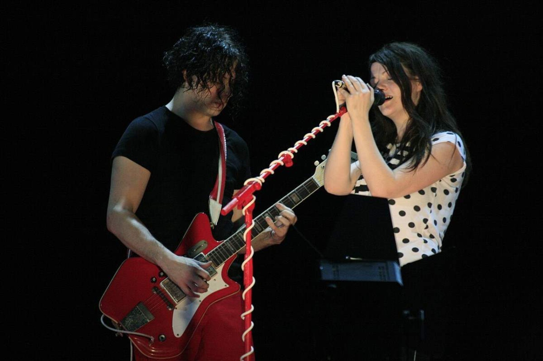 The White Stripes em concerto em Londres, na Inglaterra, em 2007 -  (crédito: Fabio Venni/wikimedia commons)