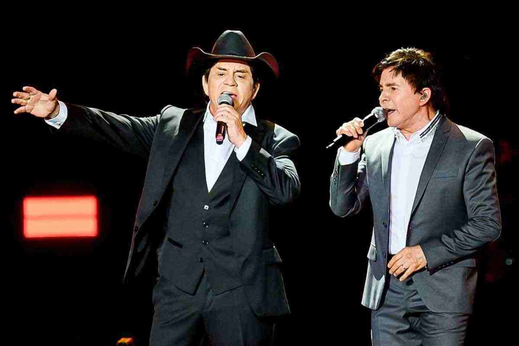 Chitãozinho e Xororó receberão, entre outros, Ana Castela e Luan Santana no show "Pra sempre sertanejo", marcado para 21 de setembro, na cidade do rock -  (crédito: Bob Paulino/Globo)