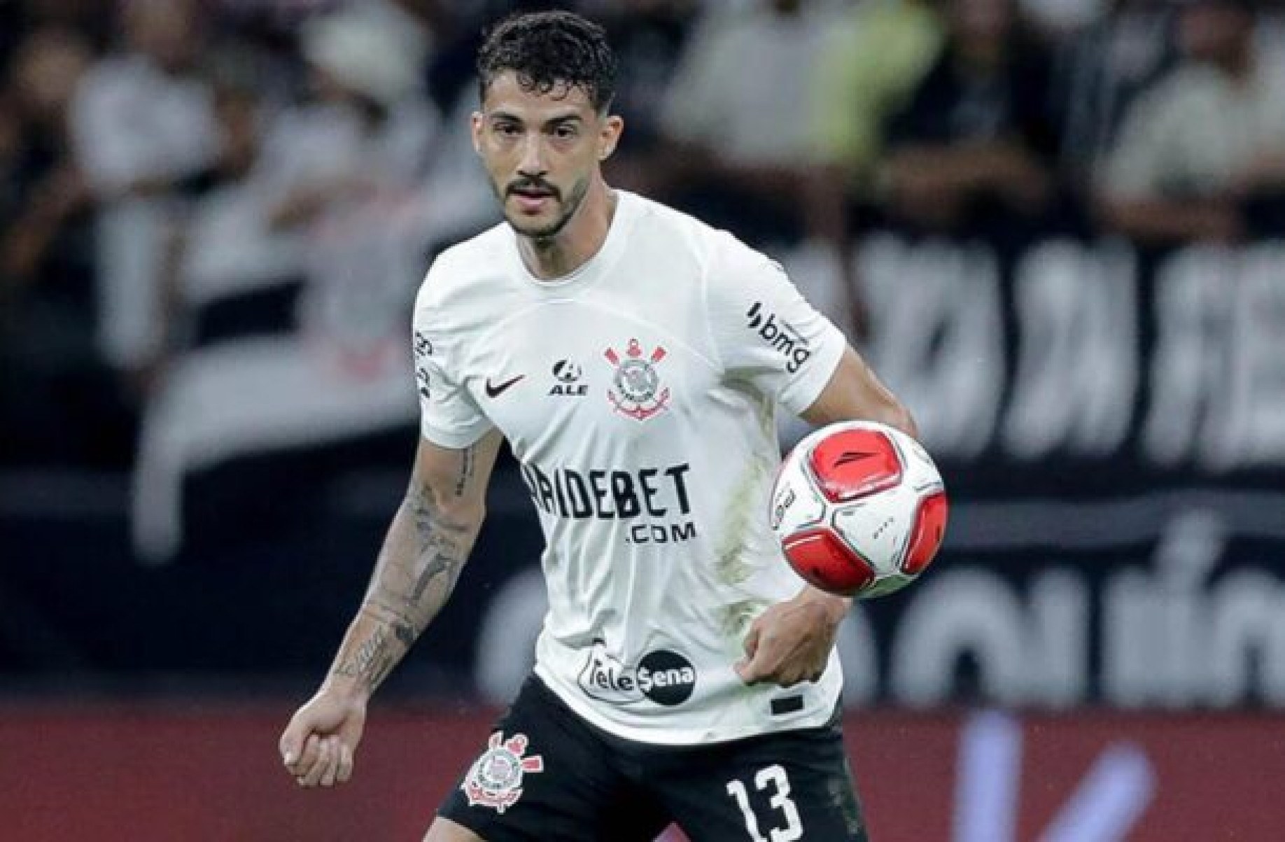 Gustavo Henrique conta com Arena cheia para empurrar o Timão
