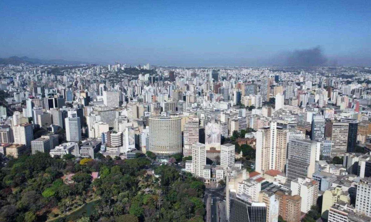 BH enfrenta baixos índices de umidade nesta quinta (12) -  (crédito: Leandro Couri/EM/DA Press)