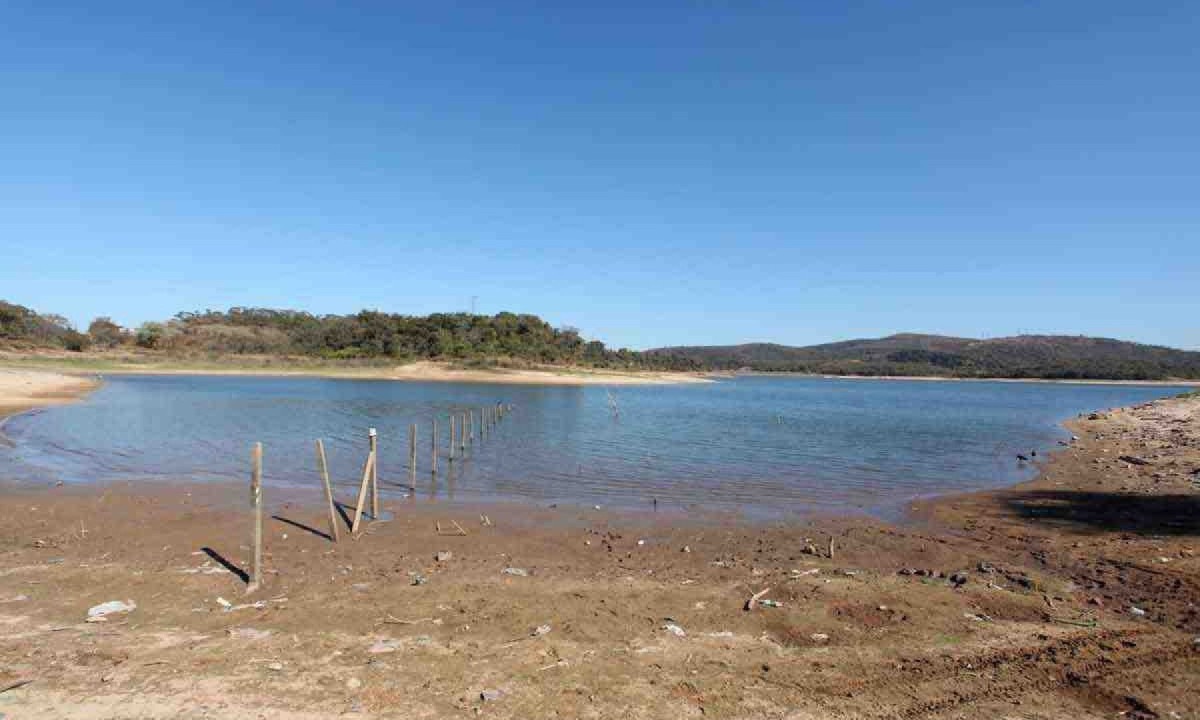 Lagoa Várzea das Flores, em Betim, onde ocorreu o afogamento - (crédito: Edésio Ferreira/EM/D.A Press)