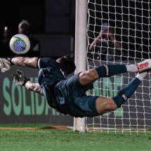 Léo Jardim vem se tornando heróis do Vasco ewm disputa de pênaltis na Copa do Brasil -  (crédito:  Leandro Amorim)