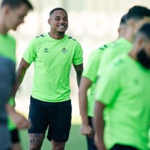 Vitor Roque durante treinamento do Betis -  (crédito: Foto: Divulgação / Betis)