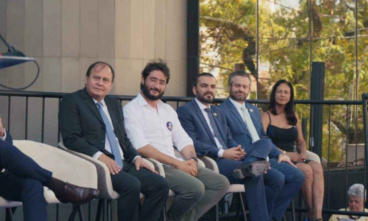 Candidato Gabriel Azevedo esteve em inauguração de nova sede da OAB-MG -  (crédito: Divulgação/Campanha)