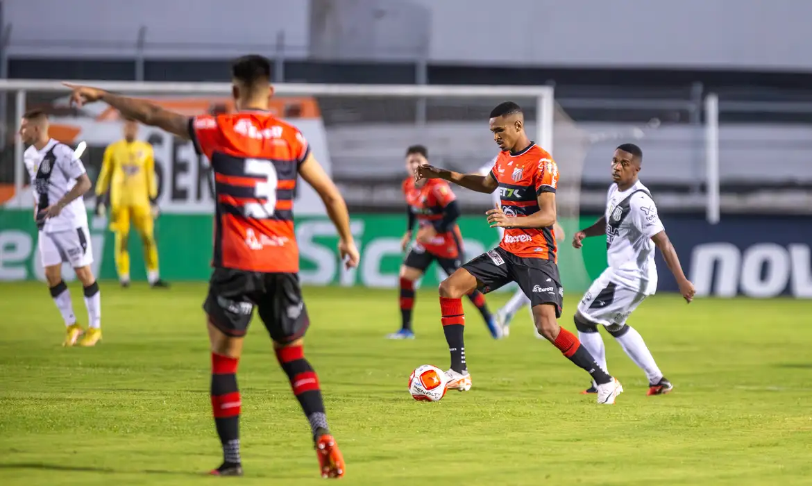 Série B: Ponte Preta e Ituano jogam para fugir do Z4 da competição -  (crédito: EBC)