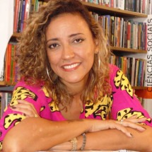 Ana Paula Dacota lança livro de poesias em BH - Divulgação