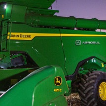 Após 33 anos, Agrosul John Deere reposiciona o seu branding - DINO