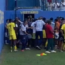 Confusão generalizada após suposto ato de injúria de jogador do Sub-20 do Flu contra  dois integrantes do Madureira -  (crédito: Foto: reprodução)