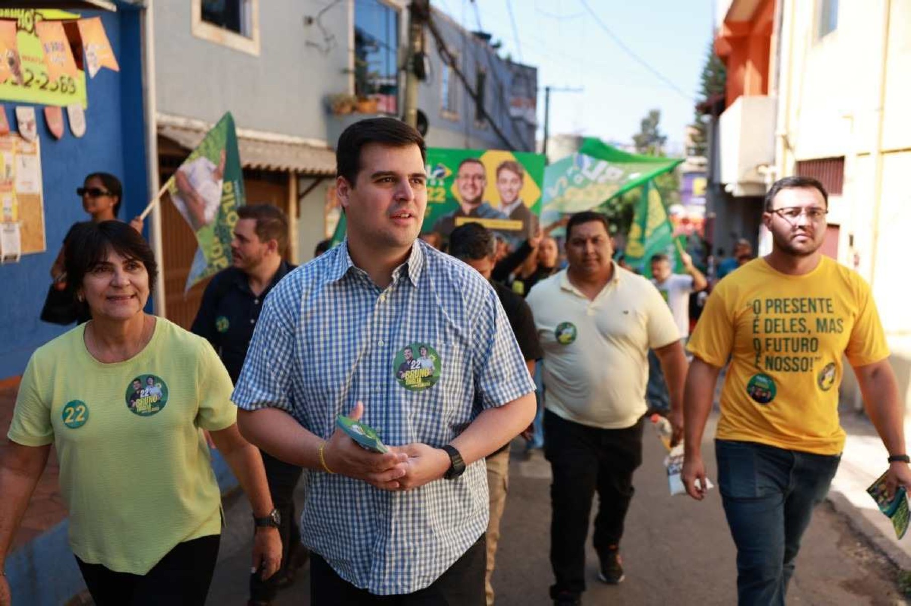 Engler visita Morro das Pedras e promete maior segurança para as mulheres