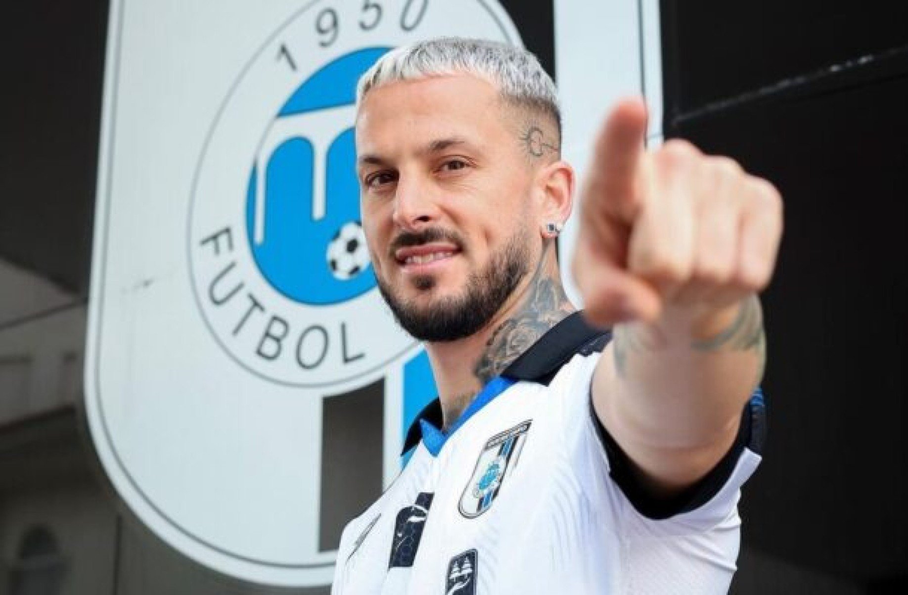 Dario Benedetto é anunciado em ex-clube de Ronaldinho