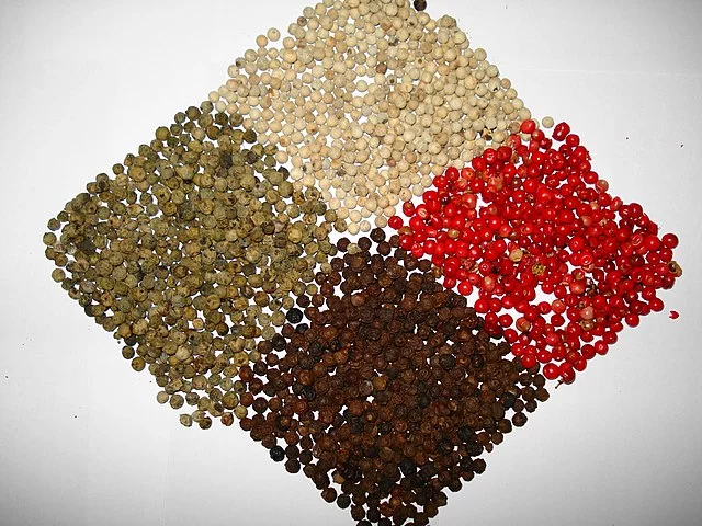 Pitada que faz diferença: Temperos e especiarias na gastronomia - Miansari66  wikimedia commons