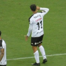 Ohilippe Coutinho marca e Vasco empata com o Flamengo -  (crédito: Foto: Lucas Bayer)