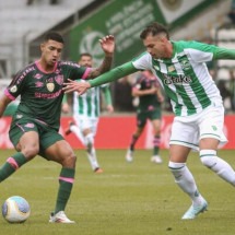 Juventude vence o Fluminense de virada, em Caxias do Sul -  (crédito: Foto:  Marcelo Gonçalves)