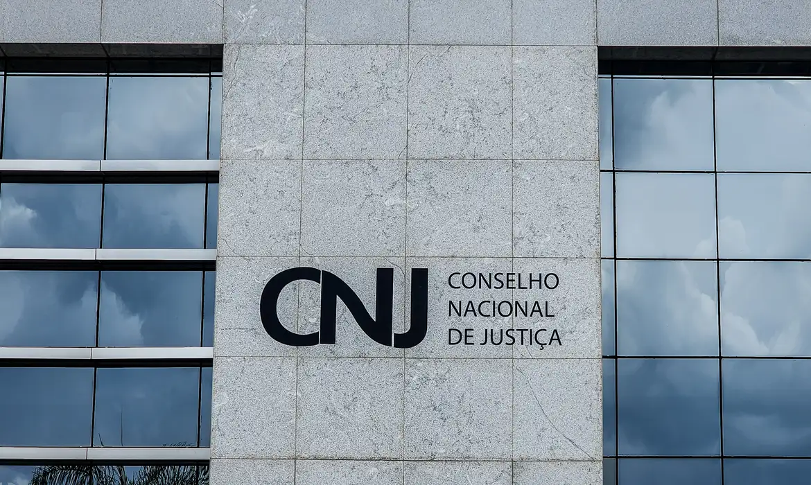 CNJ autoriza recurso do Judiciário para combate às queimadas -  (crédito: EBC)