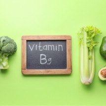 Consumo adequado de vitamina B9 ajuda a prevenir doenças no intestino e mantém o organismo saudável (Imagem: Pixel-Shot | Shutterstock)  -  (crédito: EdiCase)