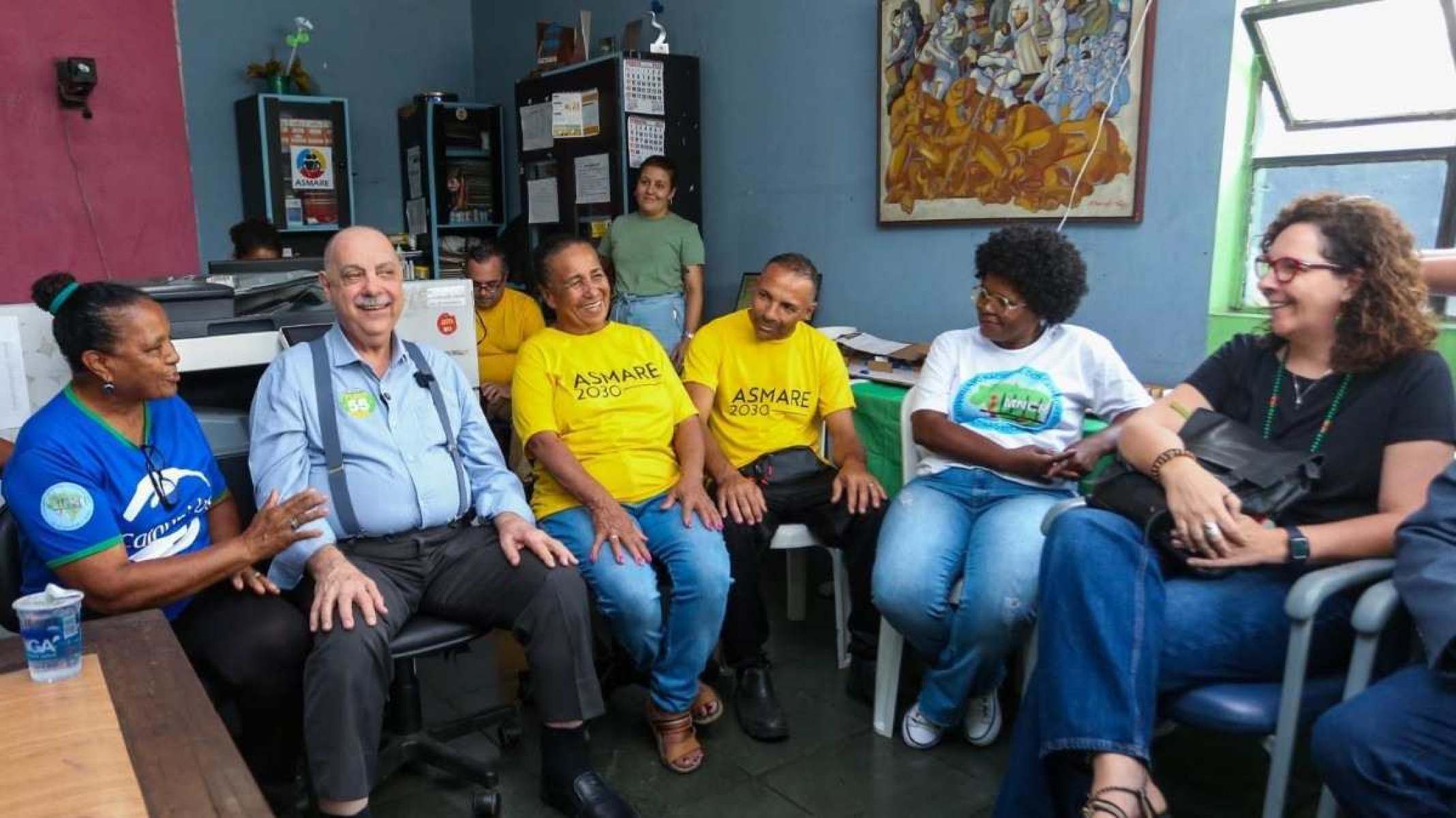 Fuad Noman ouviu as demandas dos catadores de materiais recicláveis na Asmare -  (crédito: Júnia Garrido/Campanha Fuad Noman)