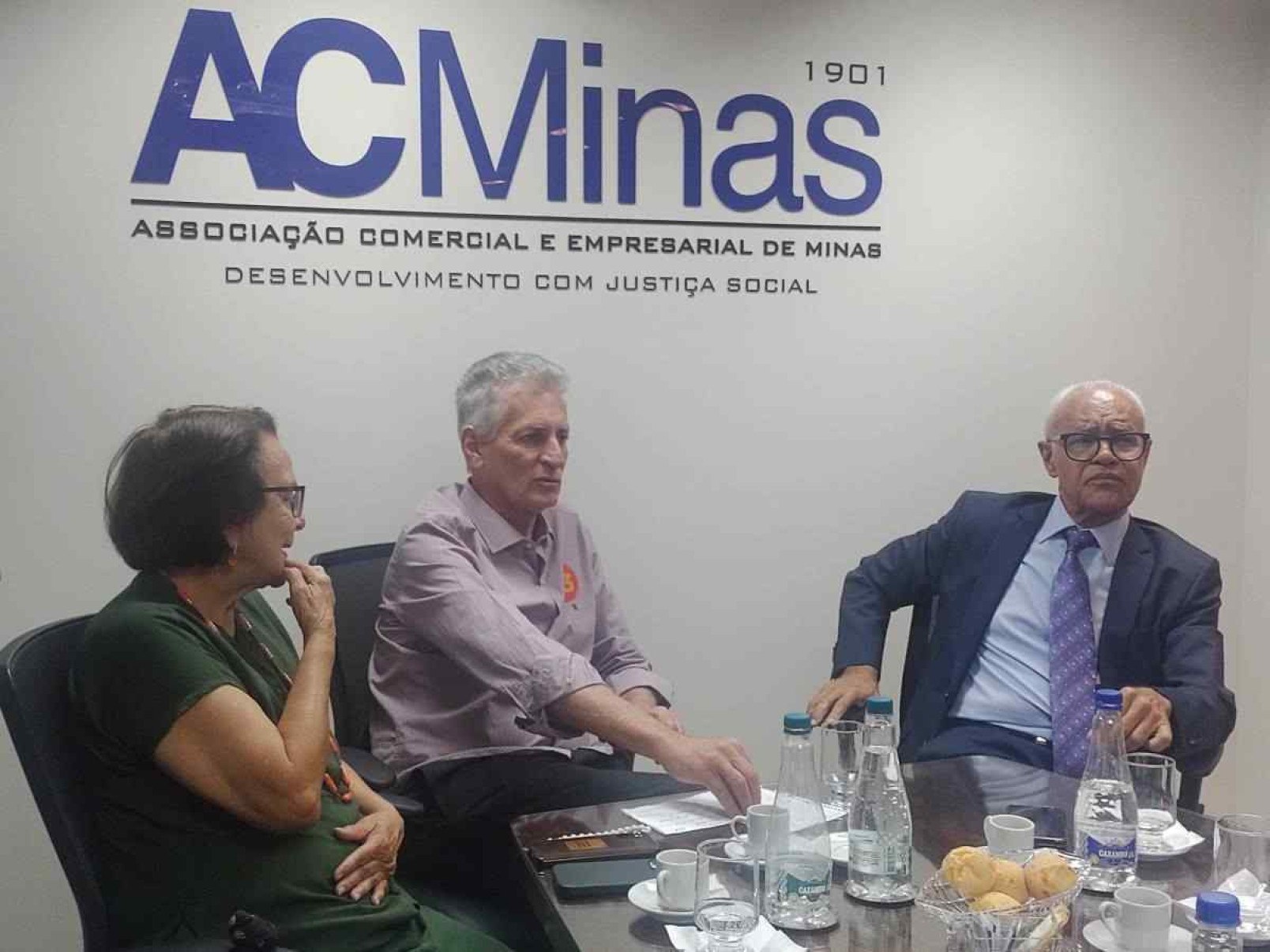 Rogério Correia (PT) se encontrou com empresários dos setores de comércio e serviços  -  (crédito: Alexandre Carneiro/EM/D.A.Press)