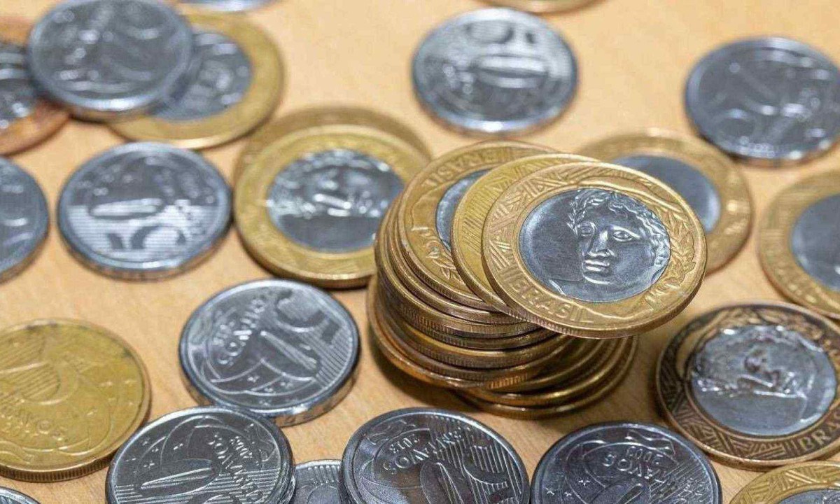 Montante limite para pagar com moedas metálicas é de R$ 191 -  (crédito: Marcos Santos / USP Imagens)