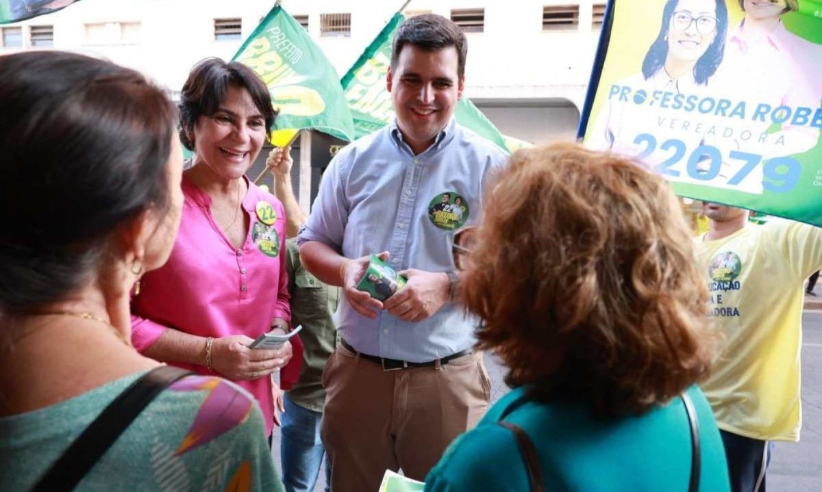 Candidatos do PL caminharam pelo Bairro Floresta -  (crédito: DIVULGA&Ccedil;&Atilde;O)