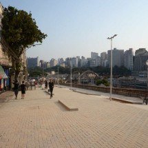 Rua Sapucaí: primeiro quarteirão é liberado para pedestres e comerciantes - Túlio Santos/EM/D.A Press