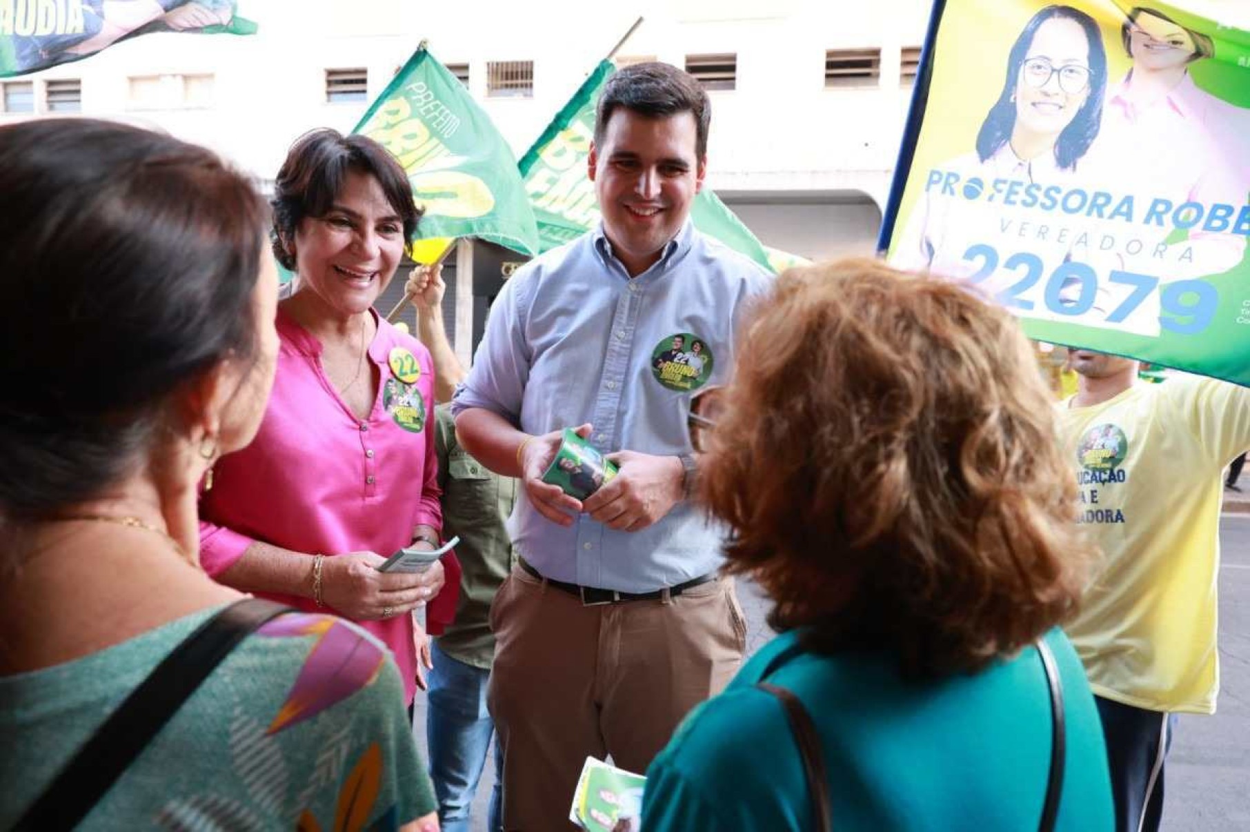 Engler caminha pelo Floresta e volta a falar de IA para solucionar trânsito