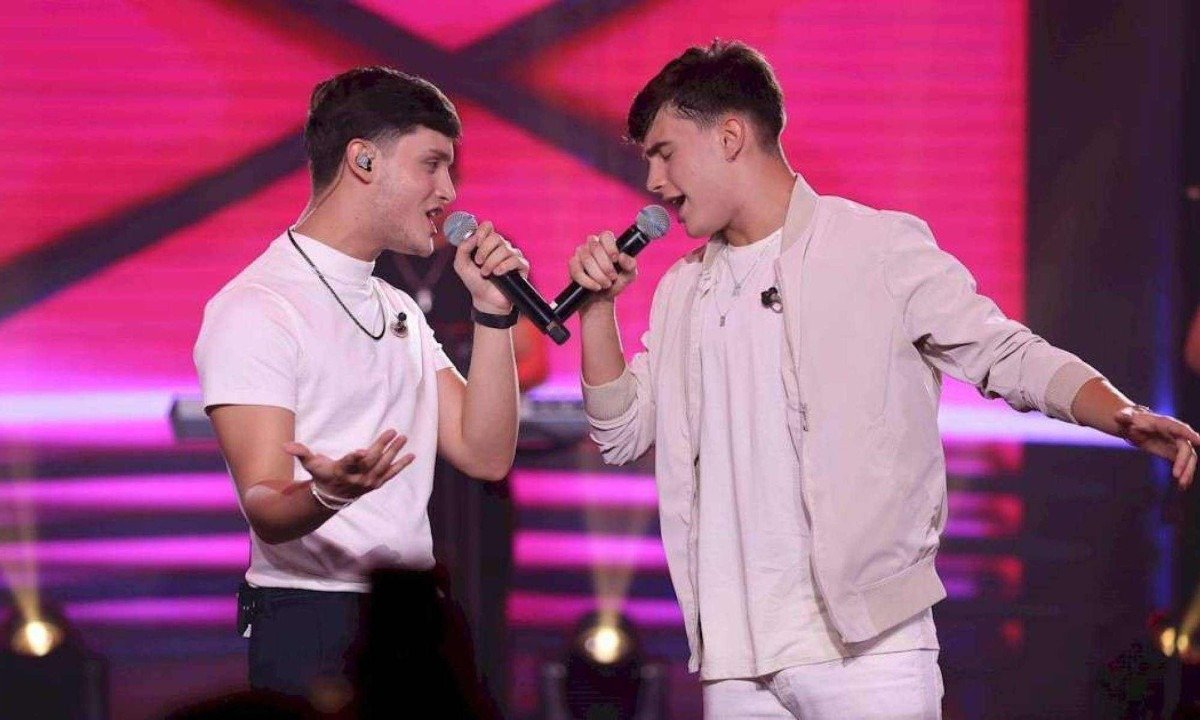 Dupla João Pedro e Fellipe se apresentam no palco da Tim, no Rock in Rio -  (crédito: Rubens Cerqueira)