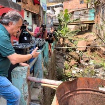 Acompanhado de Kalil, Tramonte promete melhorias para vilas e favelas - Fernanda Tubamoto/EM/D.A Press