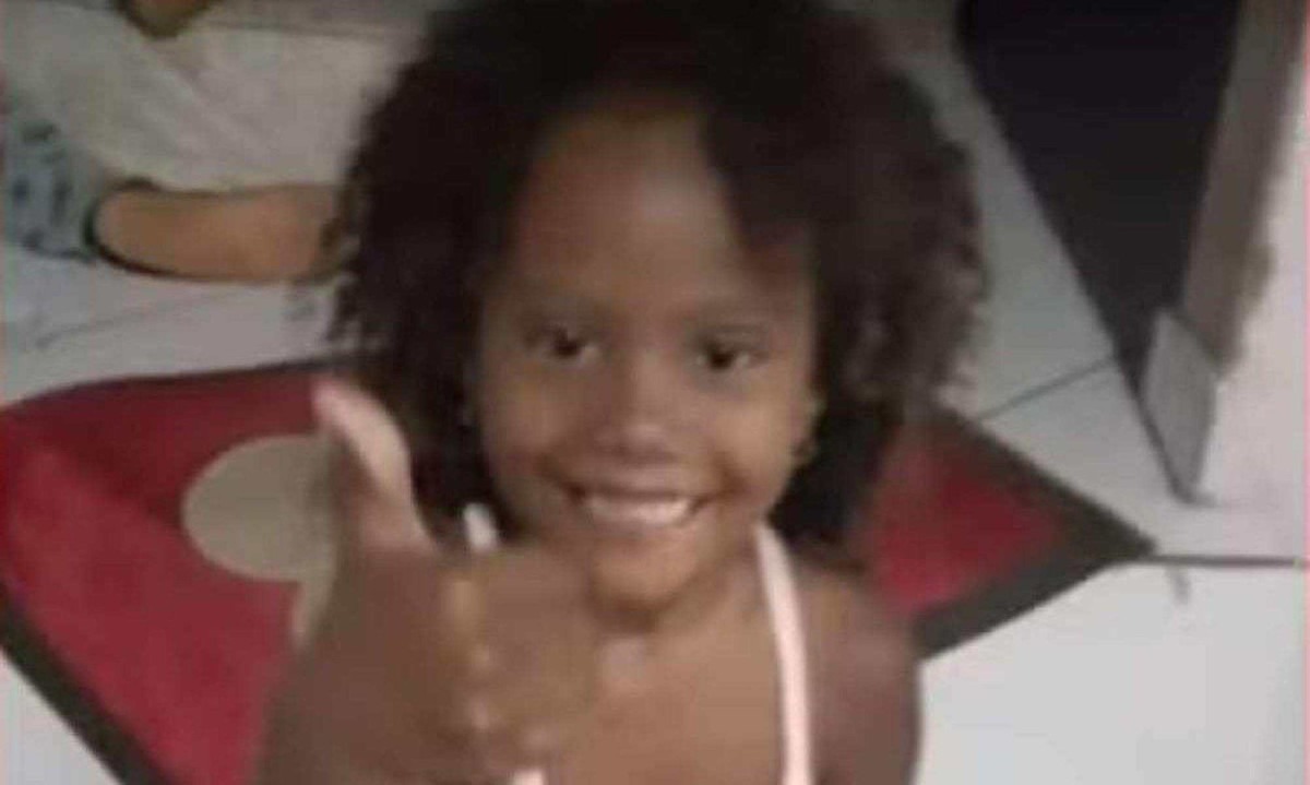 Emanuely Aparecida Gregório Gomes, de 9 anos, foi morta a facadas -  (crédito: Reprodução/ Redes Sociais )