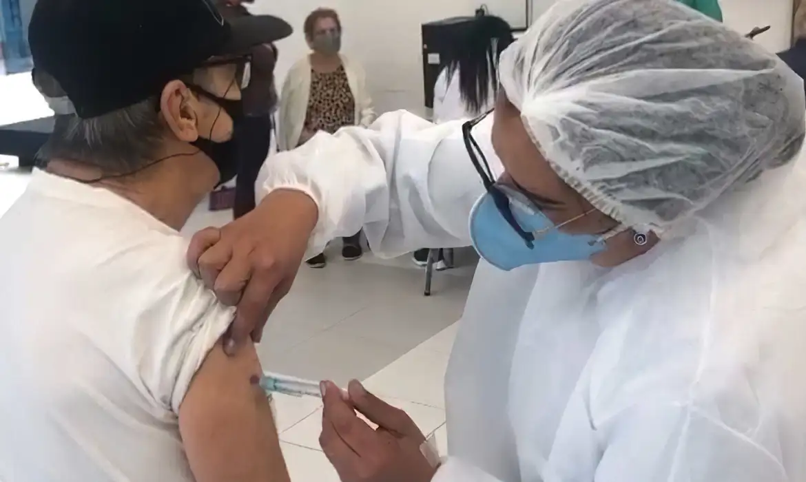 Covid-19 cresce e se amplia no país -  (crédito: EBC - Saúde)
