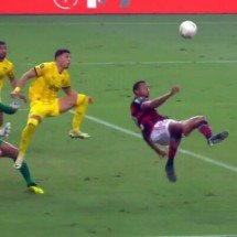 Goleiro Aguerre foi um dos grandes do Peñarol, no Maracanã   -  (crédito: Foto: Reprodução/Youtube Libertadores)