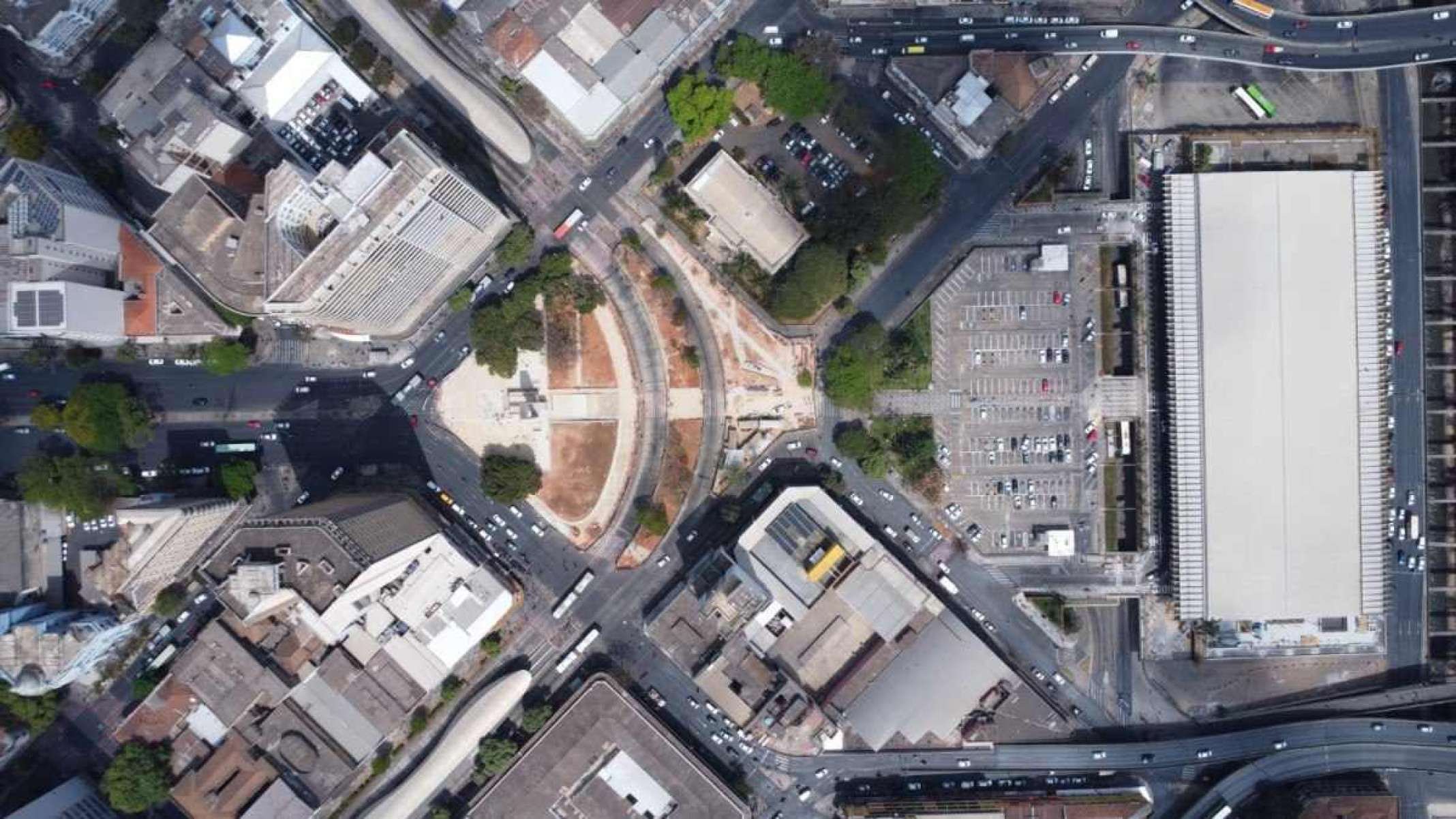 Mais da metade das obras previstas para a Praça da Rodoviária foram feitas 