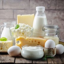 Manter uma alimentação equilibrada é essencial para a saúde feminina em todas as fases da vida (Imagem: Goskova Tatiana | Shutterstock) -  (crédito: EdiCase)