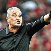 Tite não fica para 2025 - MAURO PIMENTEL / AFP