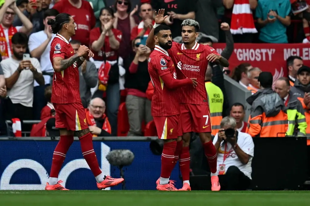 Liverpool vence Bournemouth e dorme na liderança da Premier League -  (crédito: No Ataque Internacional)