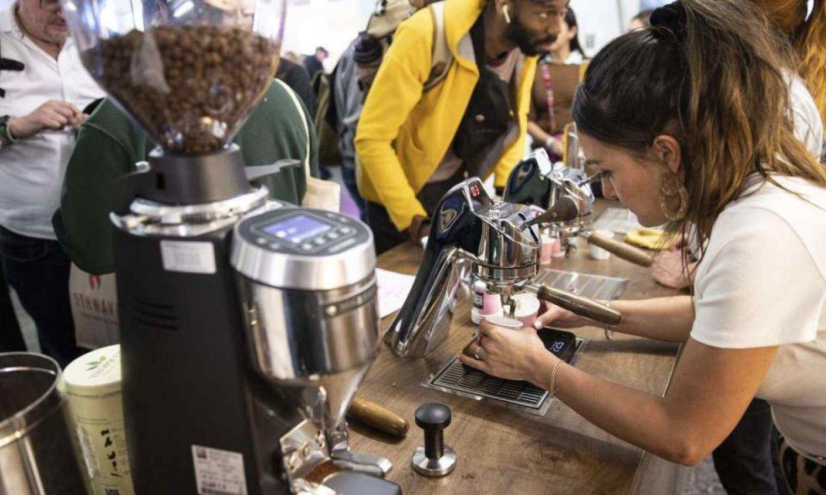 Os estoques de café no Vietnã estão 'quase esgotados' e ainda faltam dois meses para uma nova temporada de colheita -  (crédito: Getty Images)