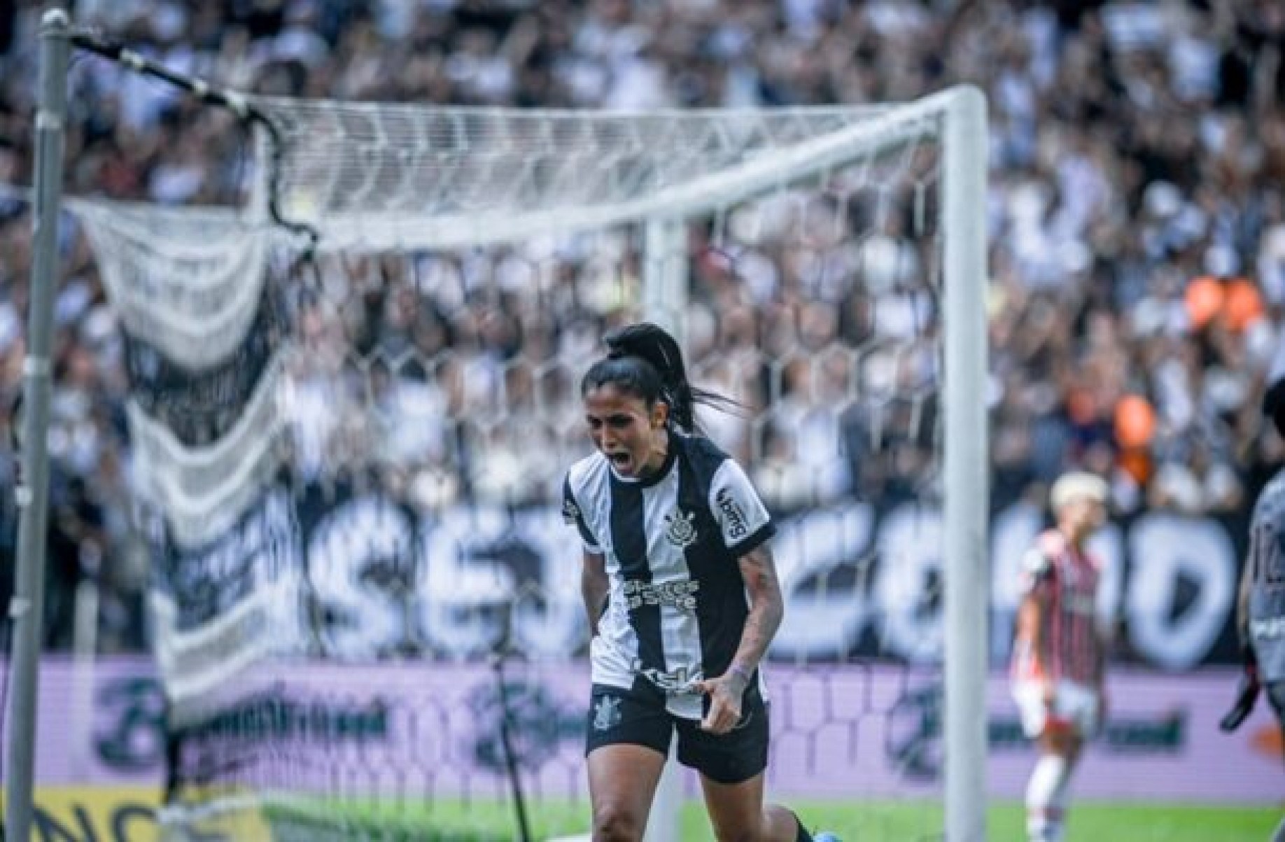 Vic Albuquerque celebra após título: ‘Orgulho de representar o Corinthians’